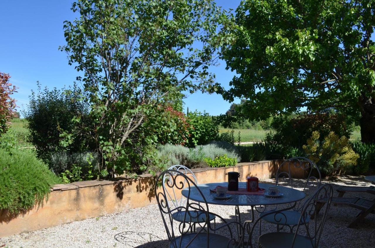 Le Mas Perreal Saint-Saturnin-d'Apt Exterior foto